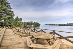 Tomahawk Cottage with Fire Pit and Lake Access!